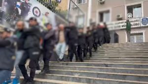 sartsiz kosulsuz faizsiz kredi tuzagi 10 milyar liralik para trafigi tespit edildi J5SQtrS3.jpg